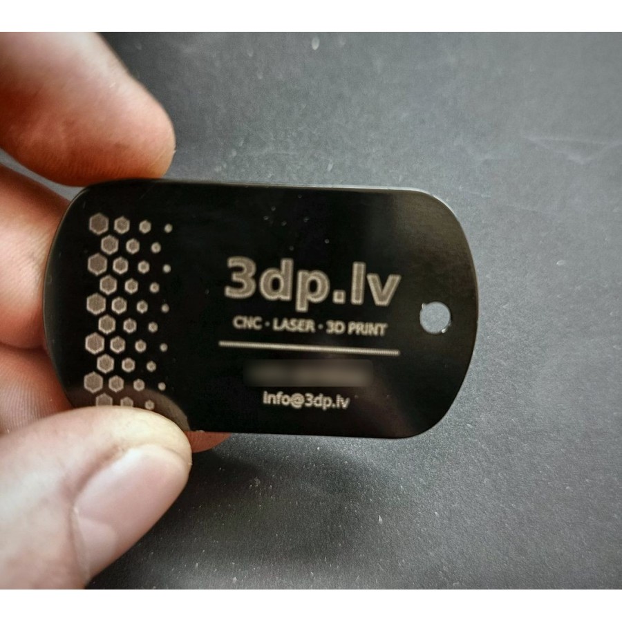 Anodised aluminium tag with engraving 2